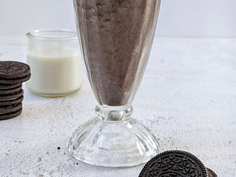 Oreo Milkshake Without Ice Cream Recipe Whisk